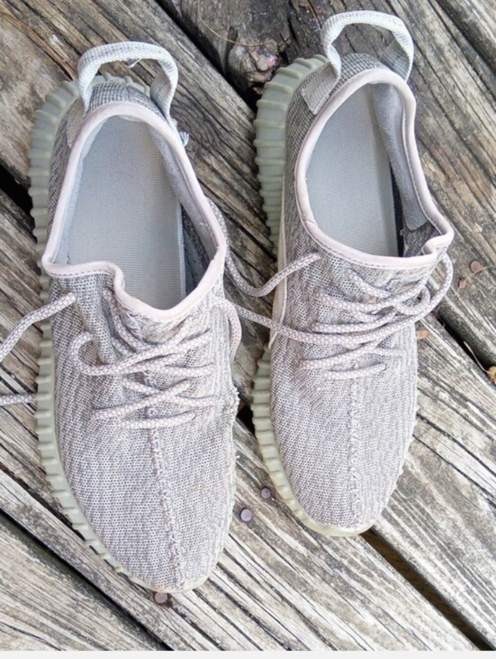 adidas Yeezy Boost 350 V1 Moonrock Wolf Grey 100% authentic gray Moon